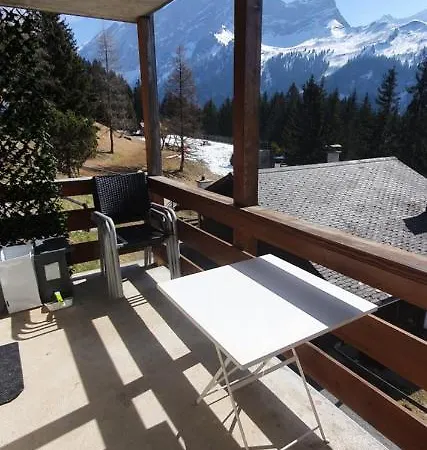 2 Pieces Equipe Avec Parking Prive * Грион