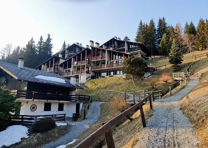 2 Pieces Equipe Avec Parking Prive Апартаменты Грион