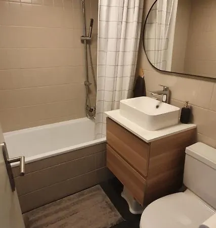 2 Pieces Equipe Avec Parking Prive Apartament *
